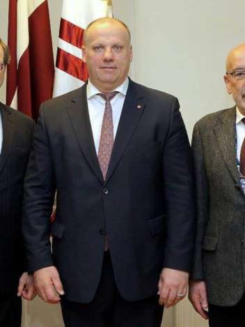 Amerikas ebreju komitejas delegācija apmeklē Latviju